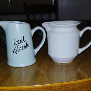 Local & Fresh Cream Pitcher Set